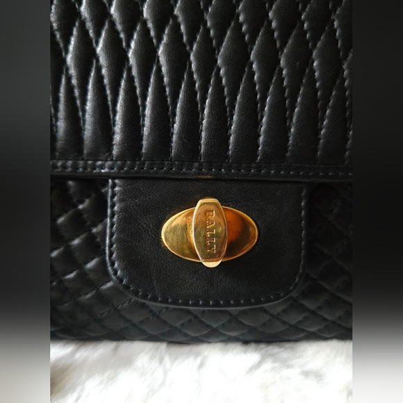 Bally Vintage Double Flap Quilted Shoulder Bag - Picture 3 of 16